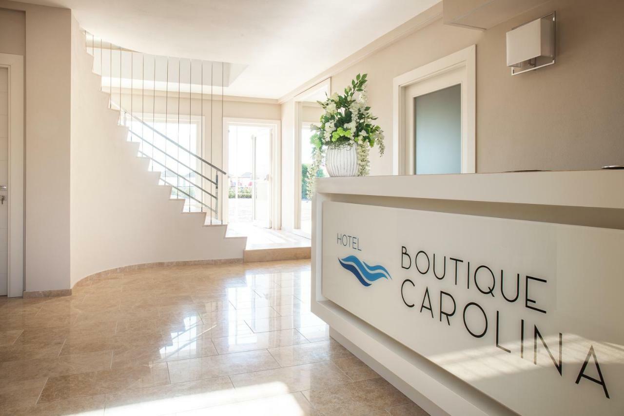 Hotel Boutique Carolina マリーナ・ディ・カスタニェート・カルドゥッチ エクステリア 写真